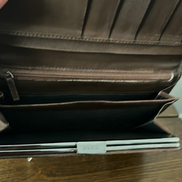 Gucci Vintage Kisslock Wallet - Picture 7 of 9